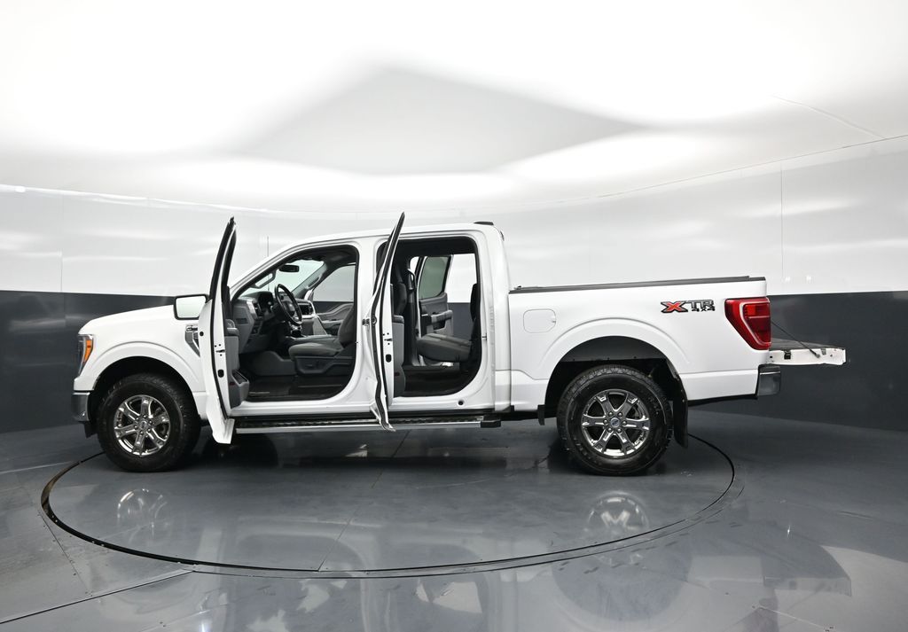 Used 2022 Ford F-150 XLT SuperCrew Cab - photo 32