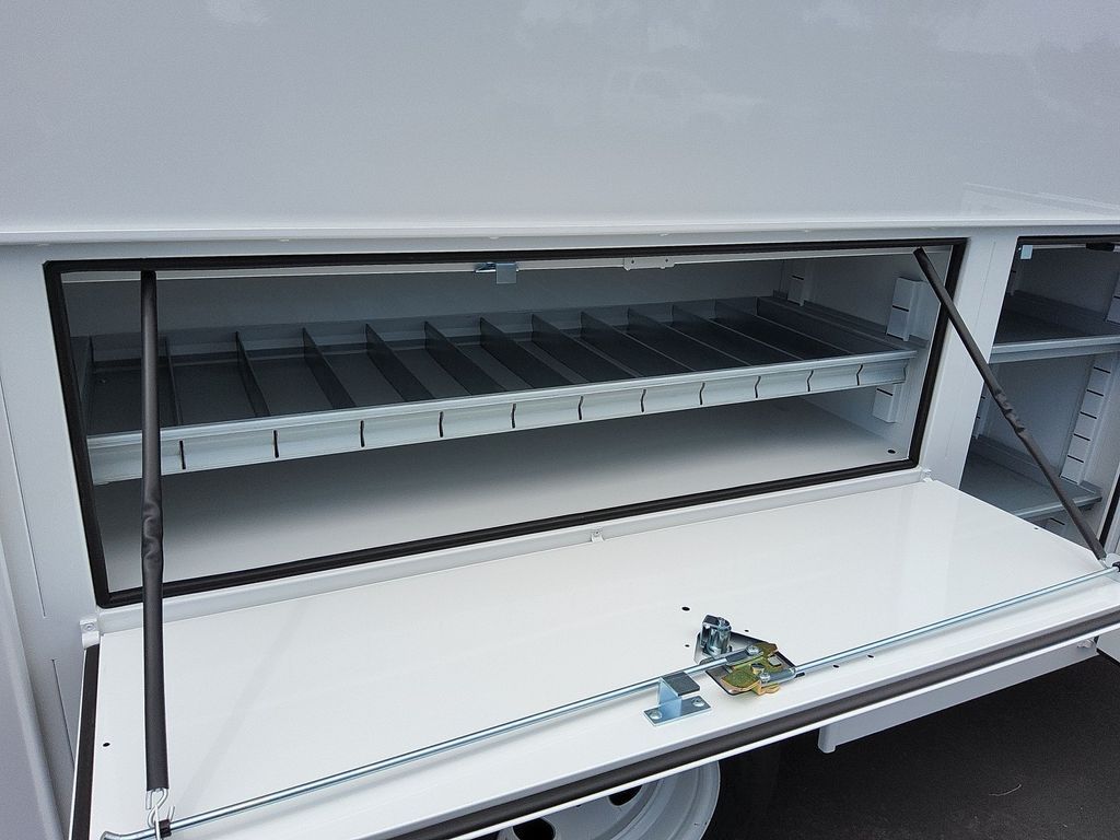 New 2026 Ford E-350 Cutaway - photo 25