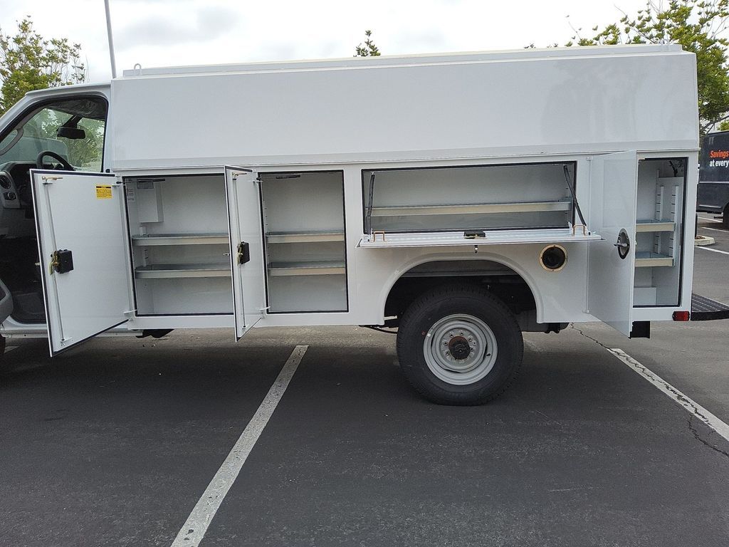 New 2026 Ford E-350 Cutaway - photo 13