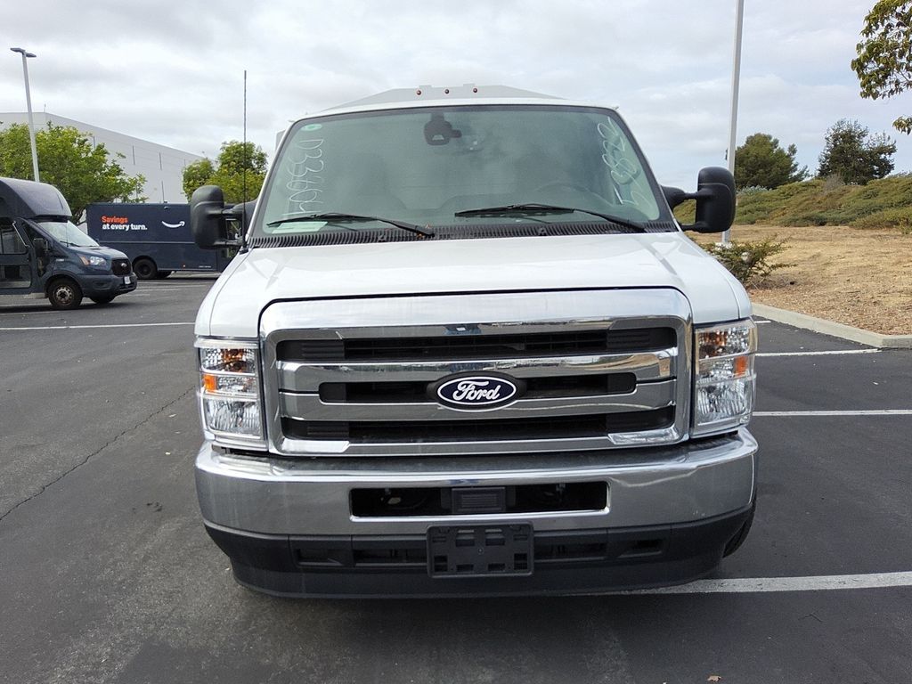 New 2026 Ford E-350 Cutaway - photo 26