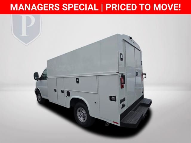 New 2025 Chevrolet Express 3500 Cutaway - photo 20