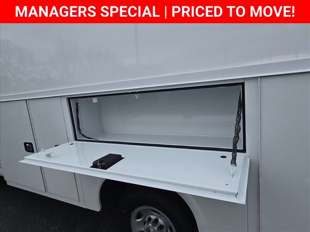 New 2025 Chevrolet Express 3500 Cutaway - photo 28