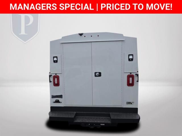 New 2025 Chevrolet Express 3500 Cutaway - photo 17