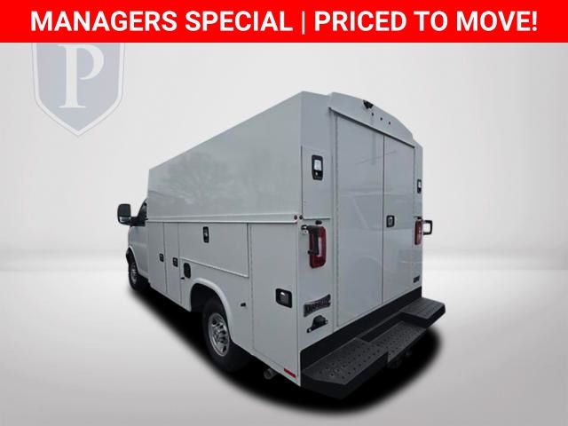 New 2025 Chevrolet Express 3500 Cutaway - photo 18