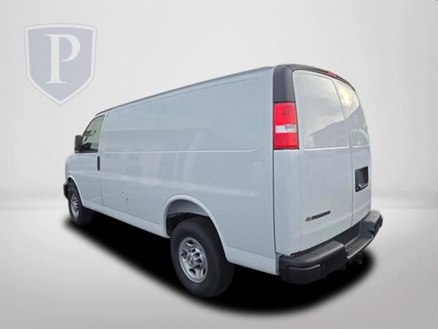 New 2025 Chevrolet Express 2500 Empty Cargo Van - photo 18