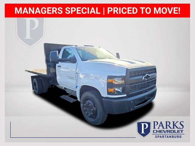 New 2024 Chevrolet Silverado 5500 - photo 1