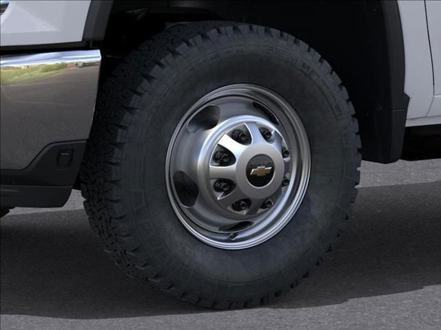 New 2026 Chevrolet Silverado 3500 Regular Cab Cab Chassis - photo 9