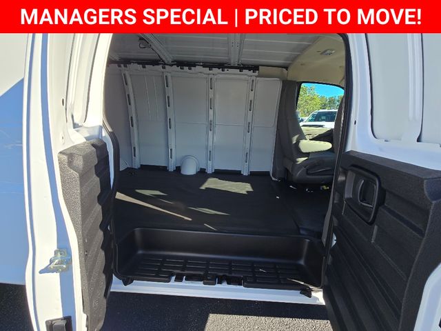 New 2025 Chevrolet Express 2500 Empty Cargo Van - photo 17