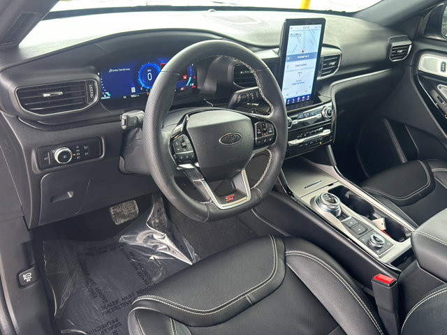 Used 2023 Ford Explorer - photo 1