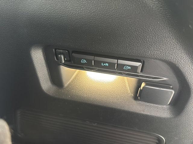 Used 2023 Ford Explorer ST - photo 24