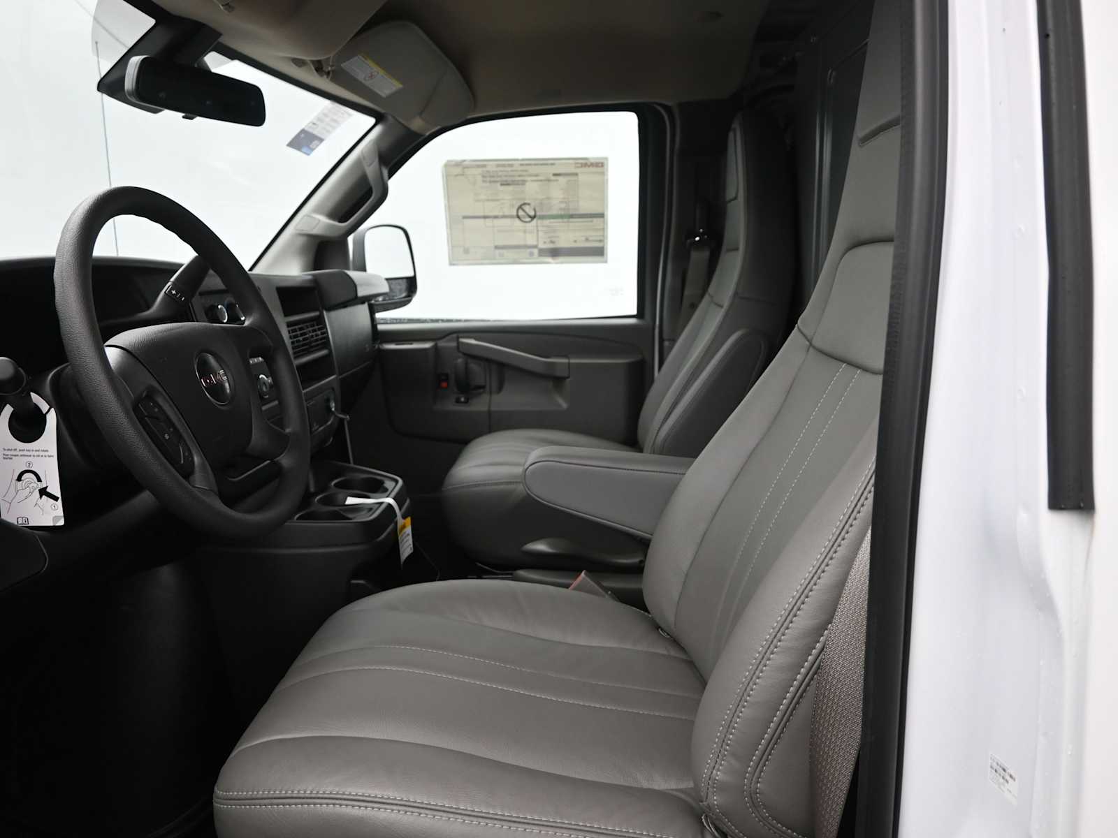 New 2025 GMC Savana 2500 Empty Cargo Van - photo 25