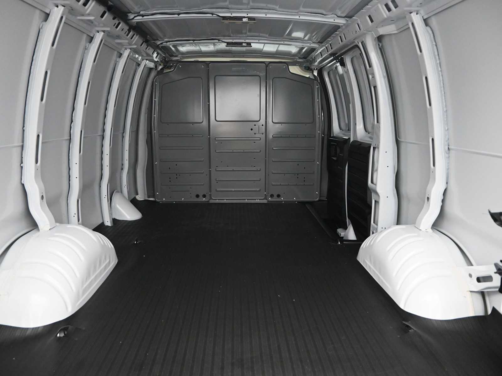 New 2025 GMC Savana 2500 Empty Cargo Van - photo 26