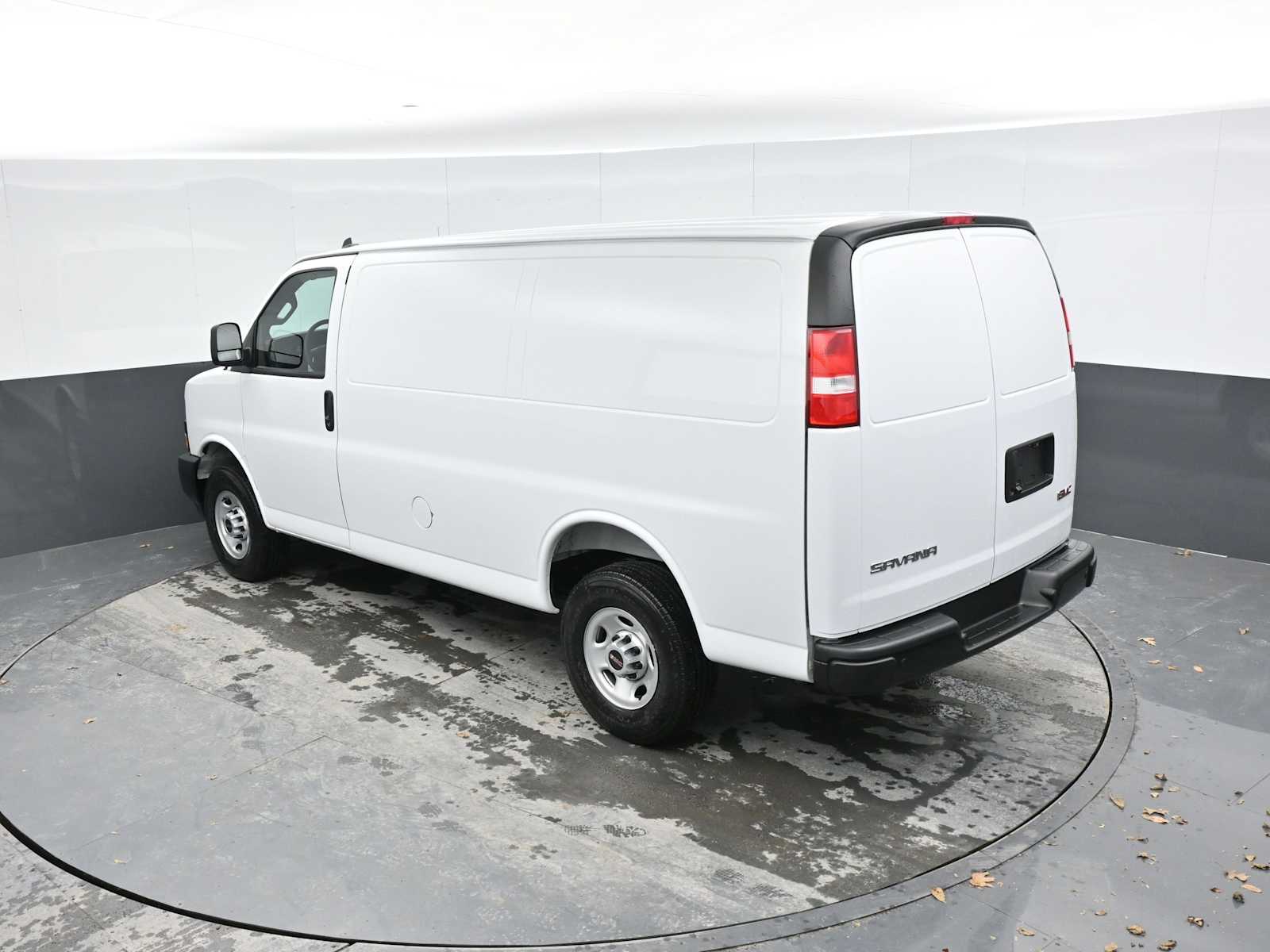 New 2025 GMC Savana 2500 Empty Cargo Van - photo 30