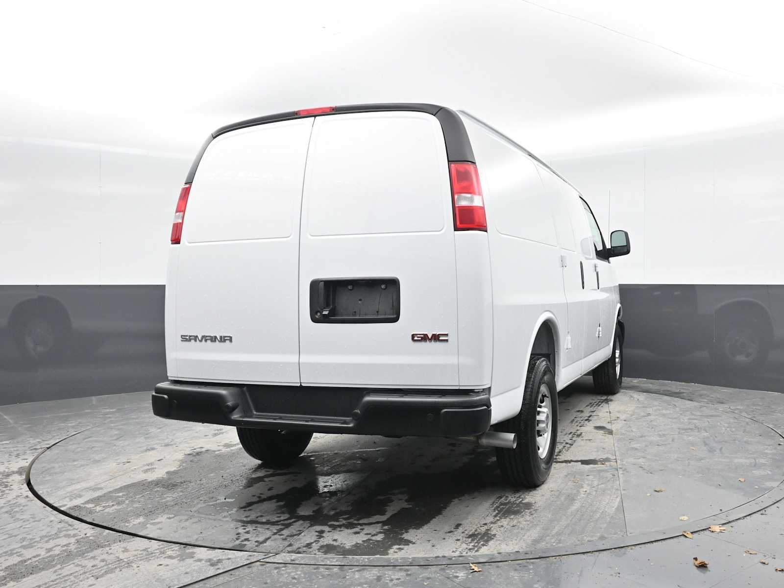 New 2025 GMC Savana 2500 Empty Cargo Van - photo 31