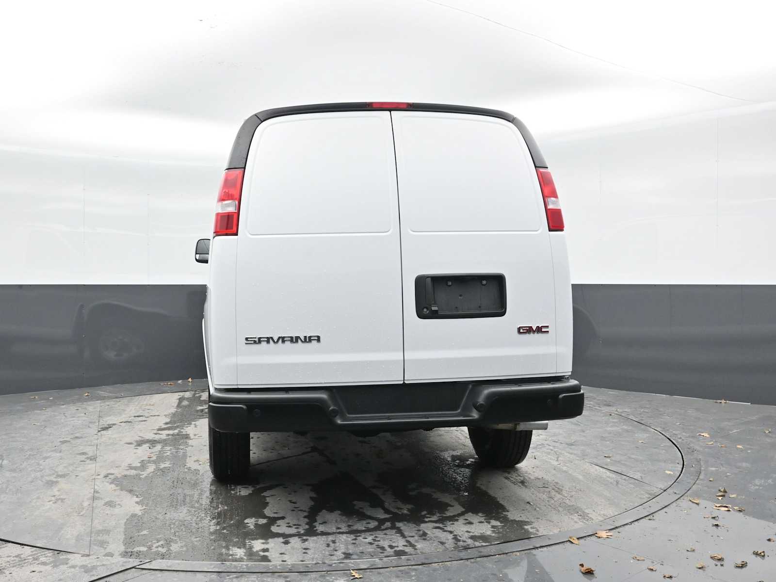 New 2025 GMC Savana 2500 Empty Cargo Van - photo 33