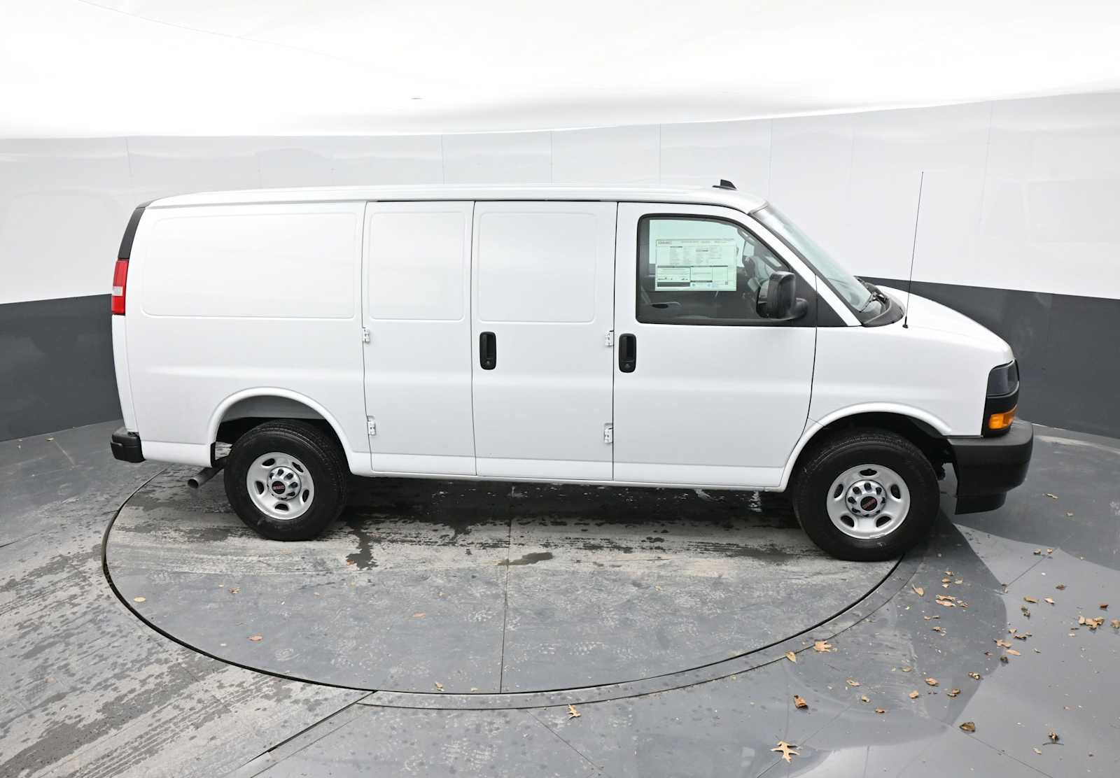 New 2025 GMC Savana 2500 Empty Cargo Van - photo 36