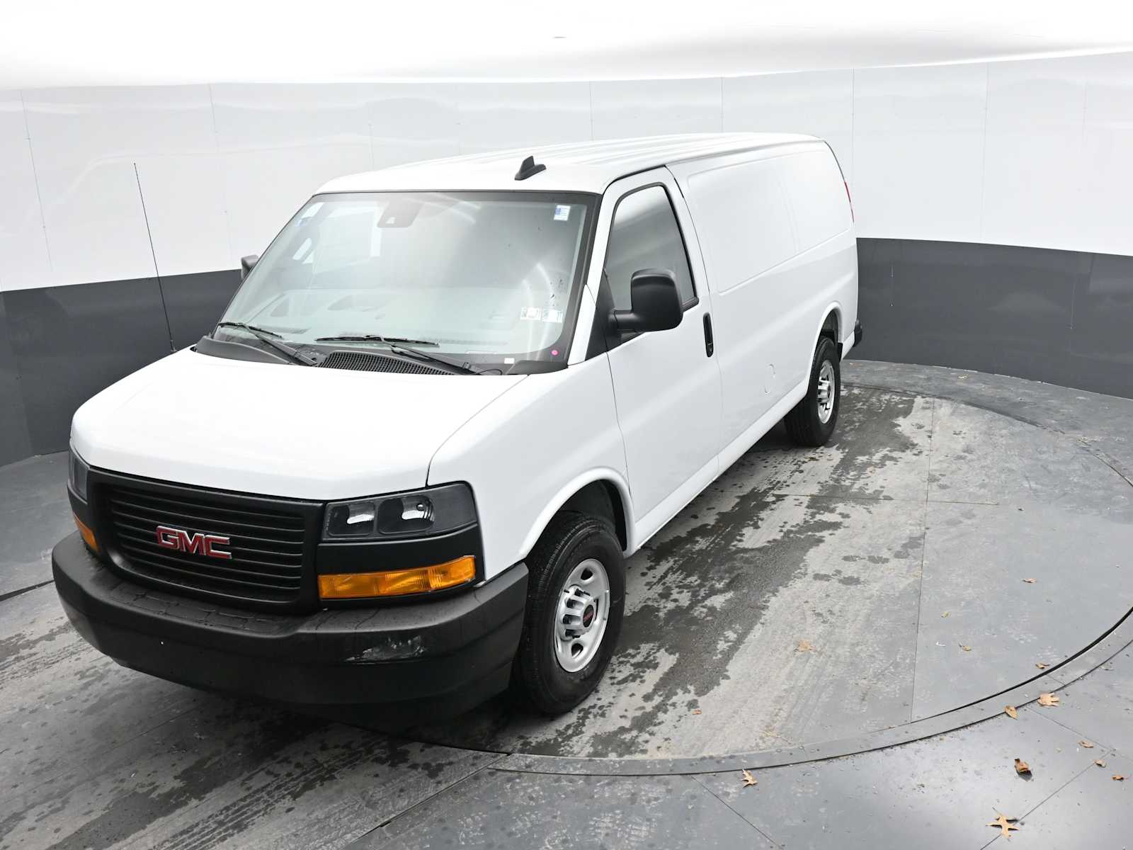 New 2025 GMC Savana 2500 Empty Cargo Van - photo 39