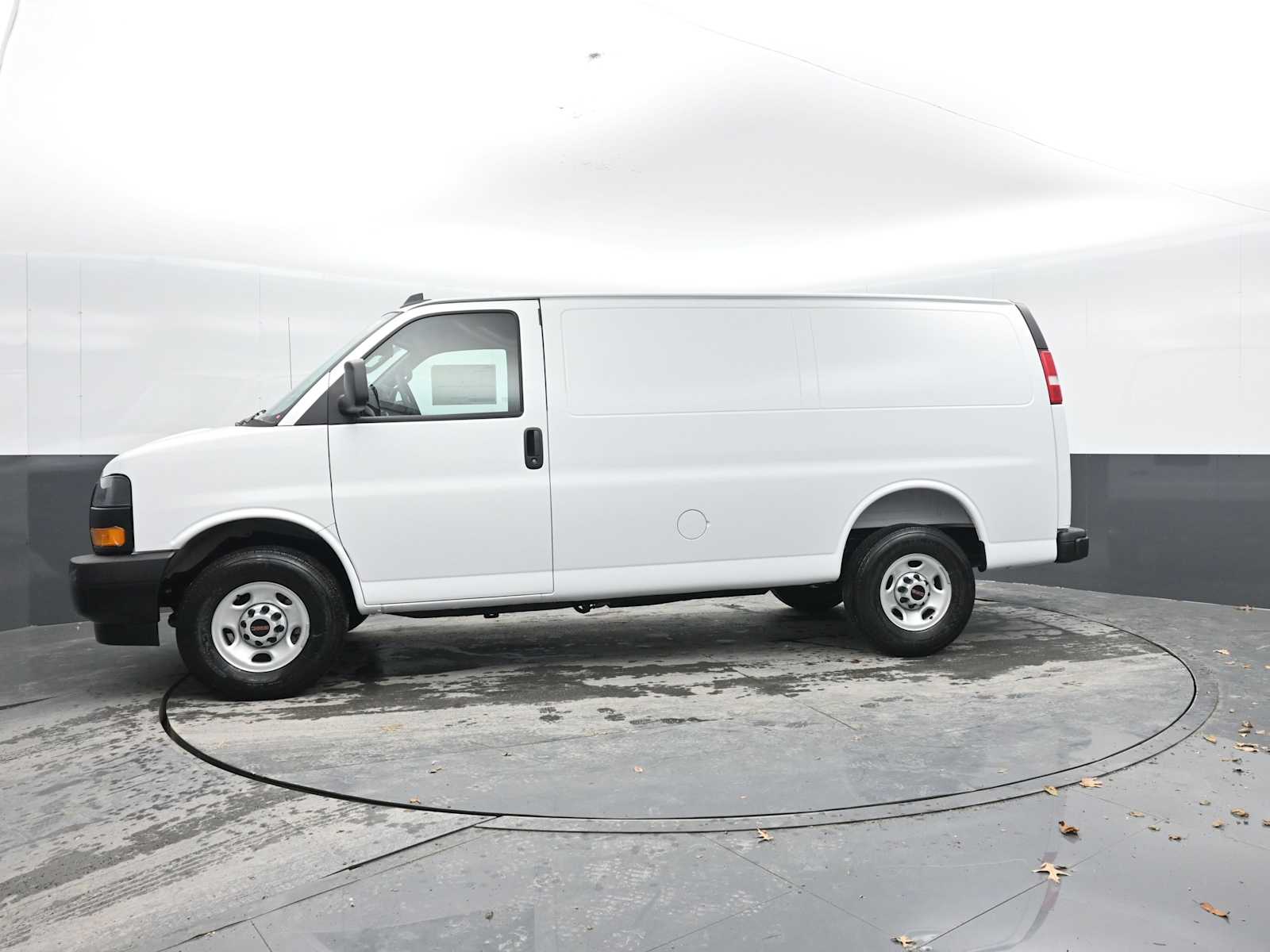 New 2025 GMC Savana 2500 Empty Cargo Van - photo 12