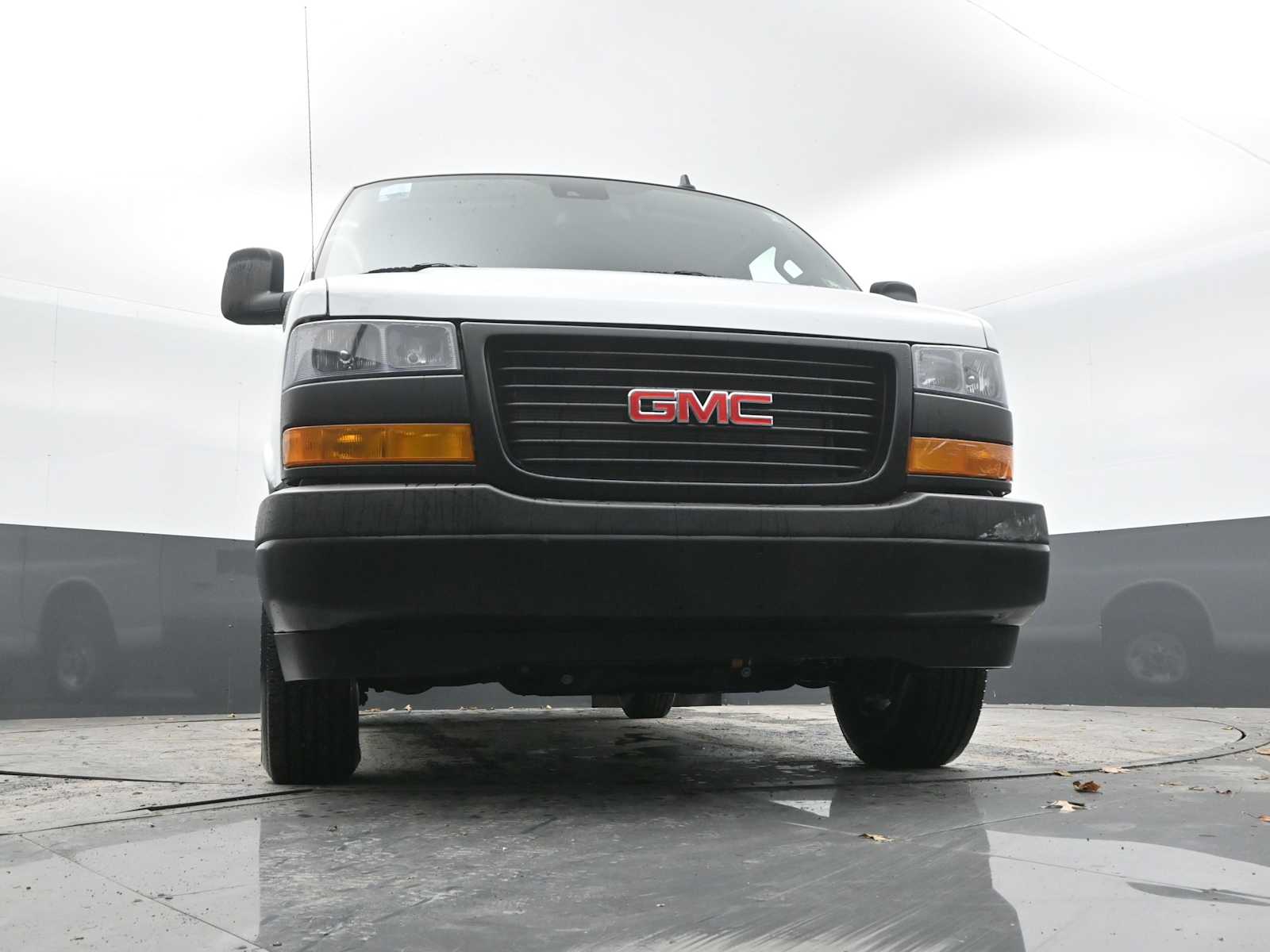 New 2025 GMC Savana 2500 Empty Cargo Van - photo 3