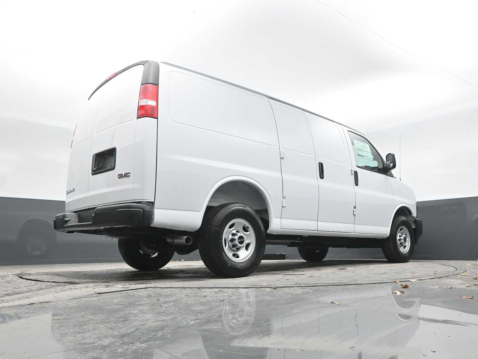 New 2025 GMC Savana 2500 Empty Cargo Van - photo 7