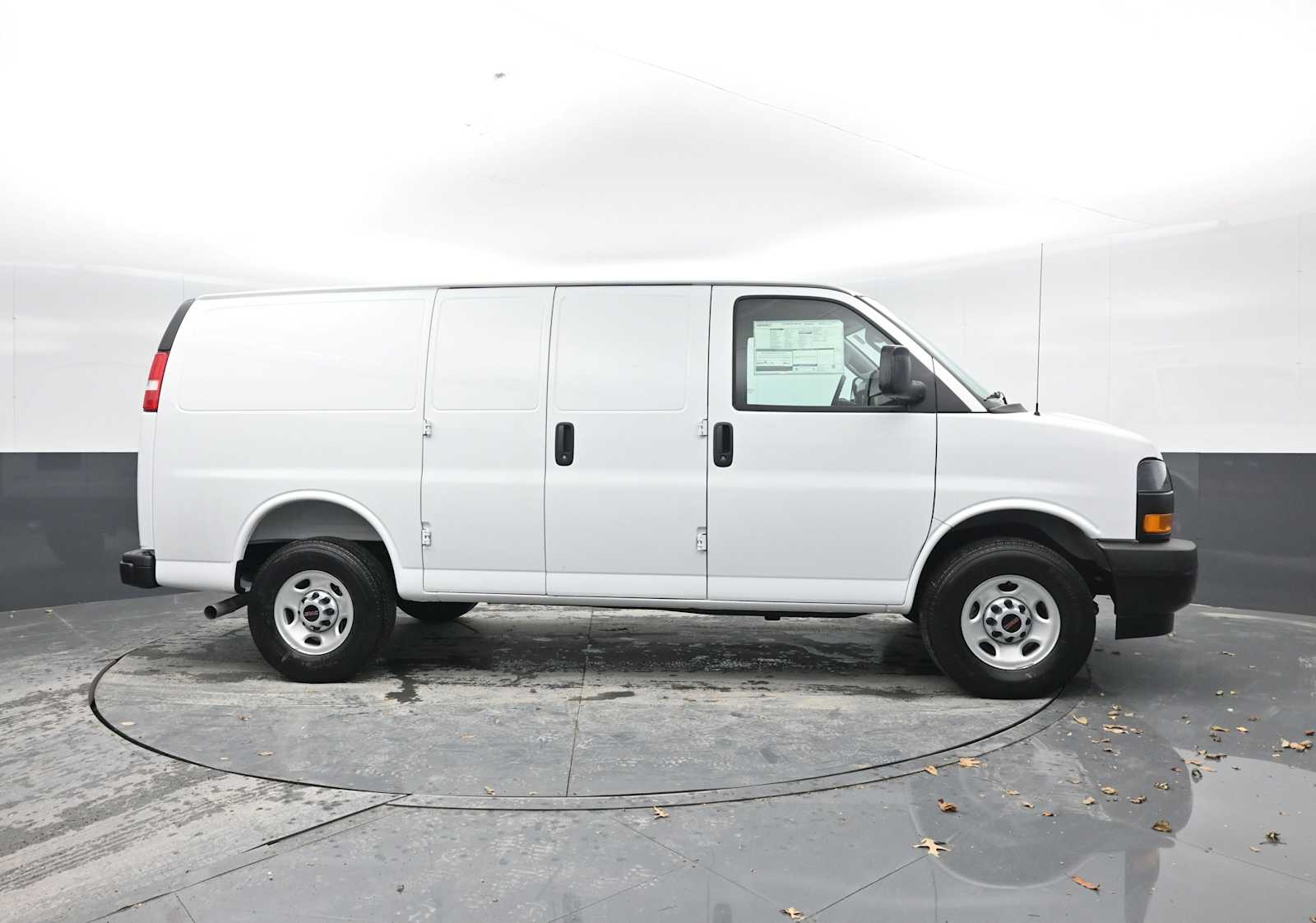 New 2025 GMC Savana 2500 Empty Cargo Van - photo 16