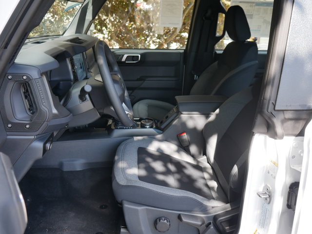 New 2025 Ford Bronco Base - photo 3