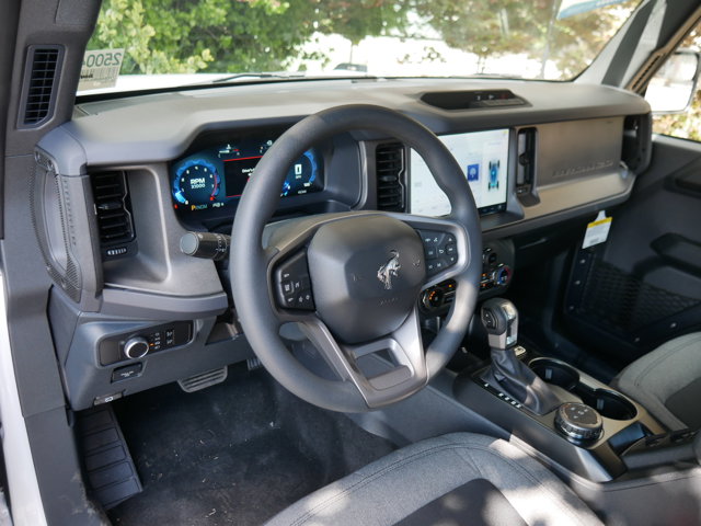 New 2025 Ford Bronco Base - photo 4