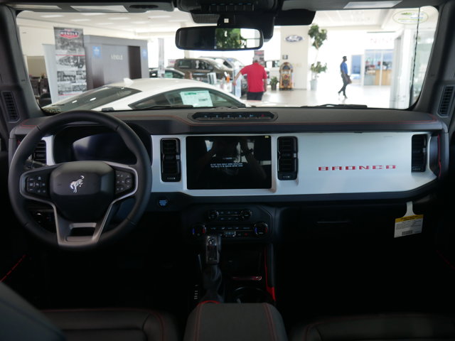 New 2025 Ford Bronco - photo 9