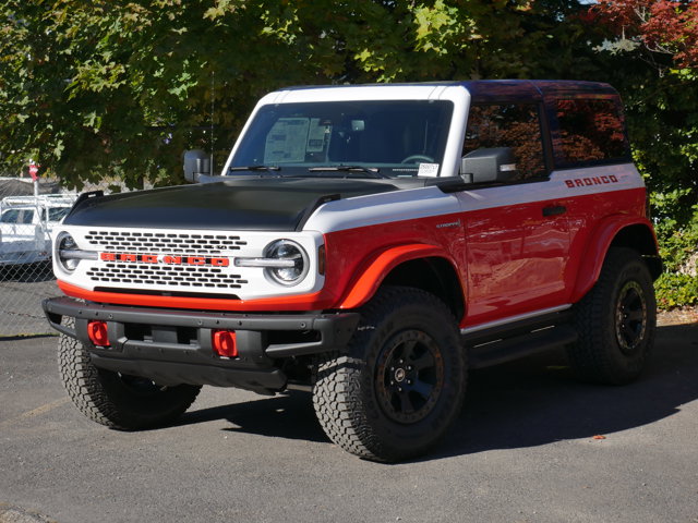 New 2025 Ford Bronco - photo 2
