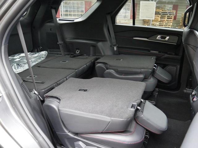 New 2026 Ford Explorer ST-Line - photo 31