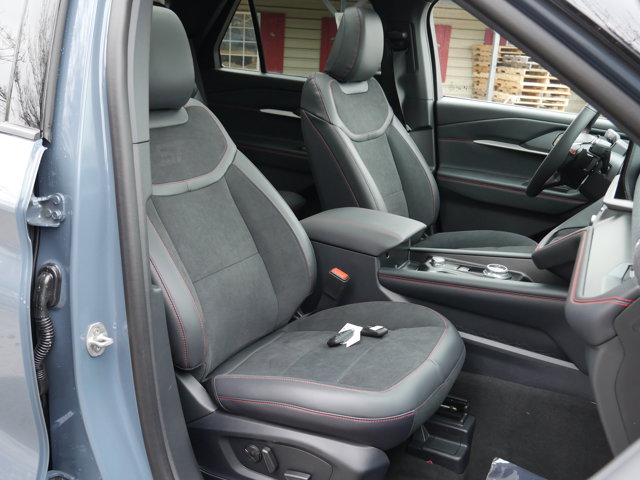 New 2026 Ford Explorer ST - photo 32