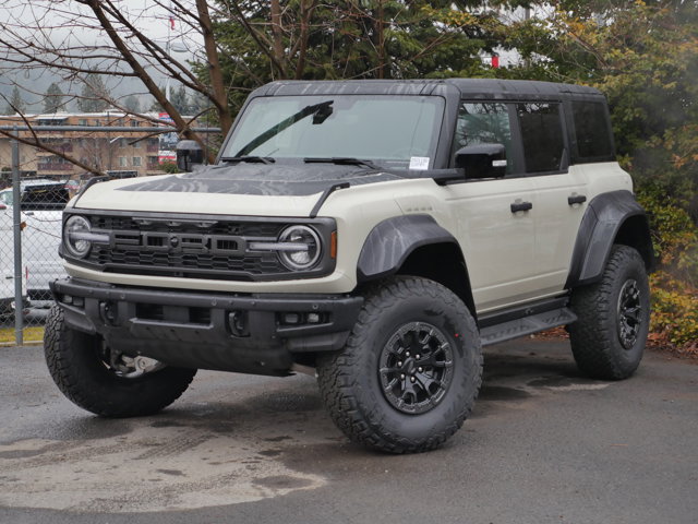 New 2025 Ford Bronco - photo 1