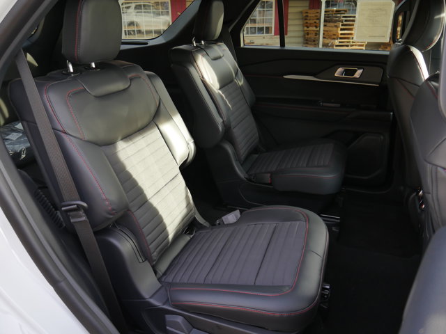 New 2026 Ford Explorer ST-Line - photo 32