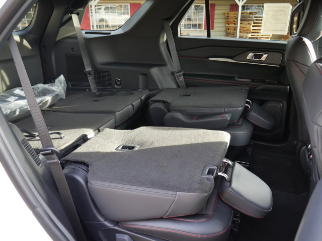 New 2026 Ford Explorer ST-Line - photo 33