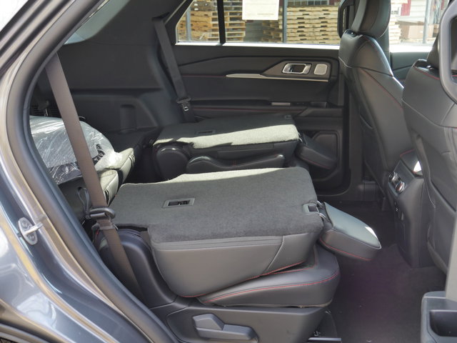 New 2026 Ford Explorer ST - photo 32