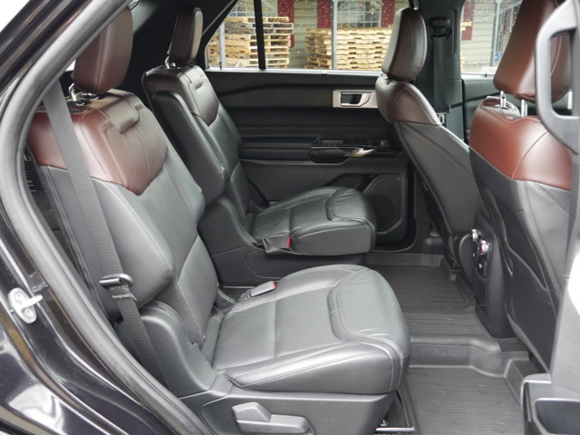 Used 2021 Ford Explorer Platinum - photo 30