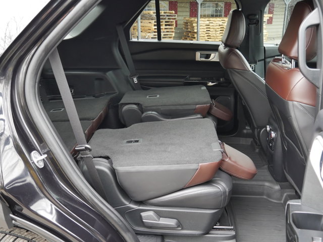 Used 2021 Ford Explorer Platinum - photo 31