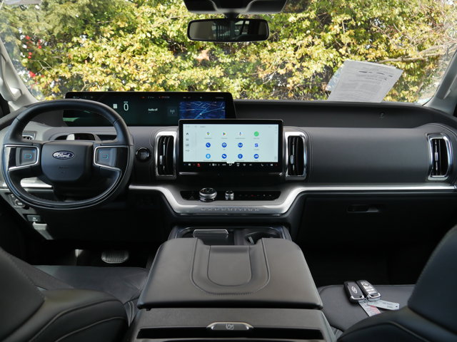 Used 2025 Ford Expedition MAX Platinum - photo 9