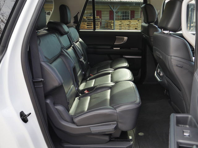 Used 2025 Ford Expedition MAX Platinum - photo 32