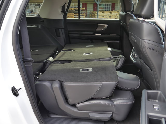 Used 2025 Ford Expedition MAX Platinum - photo 33