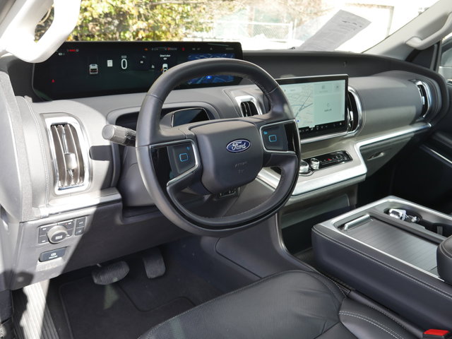 Used 2025 Ford Expedition MAX Platinum - photo 3