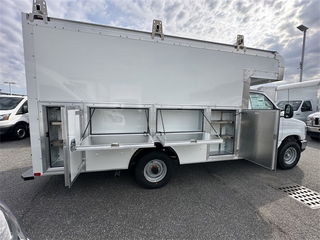 New 2026 Ford E-350 Cutaway - photo 26