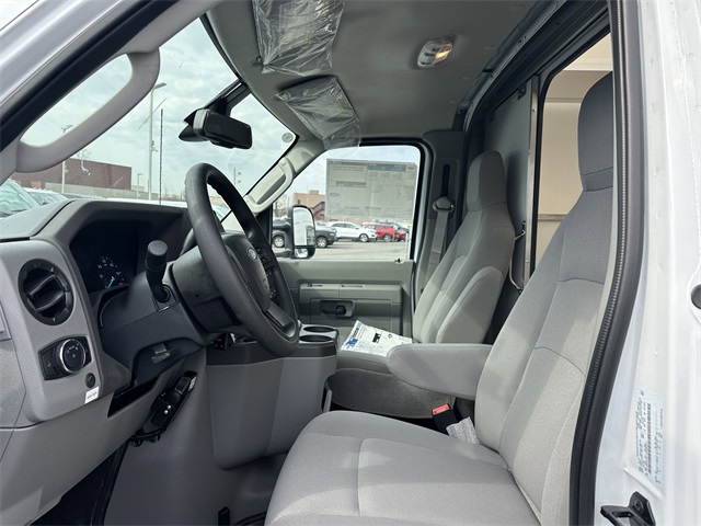 New 2026 Ford E-350 Cutaway - photo 28