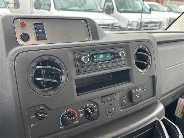 New 2026 Ford E-350 Cutaway - photo 34