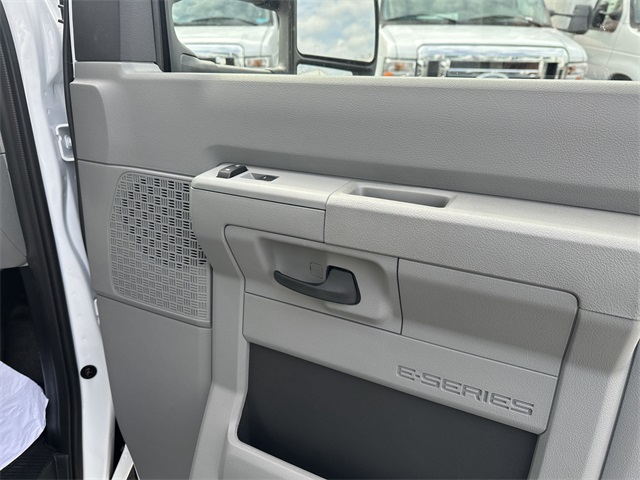 New 2026 Ford E-350 Cutaway - photo 47