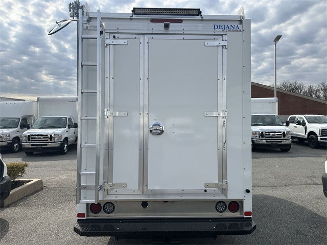 New 2026 Ford E-350 Cutaway - photo 5