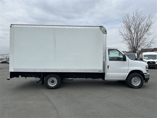 New 2024 Ford E-350 Cutaway - photo 3