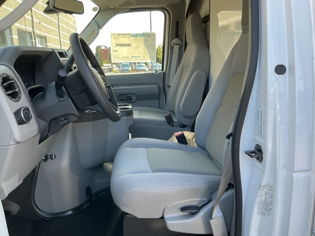 New 2026 Ford E-350 Cutaway - photo 14