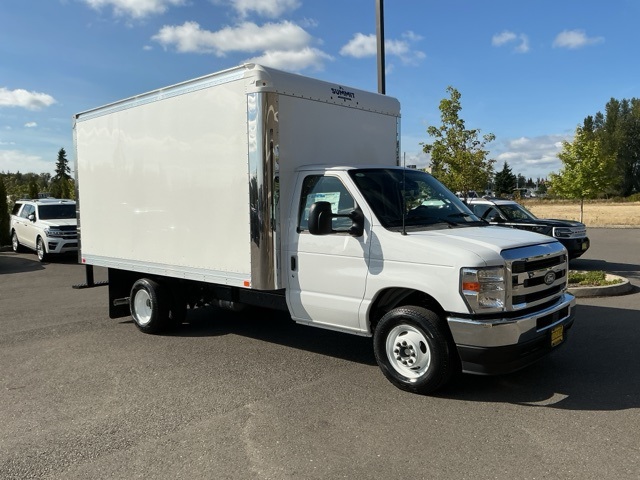 New 2026 Ford E-350 Cutaway - photo 3