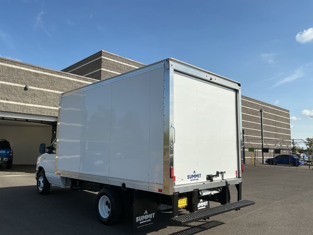 New 2026 Ford E-350 Cutaway - photo 6